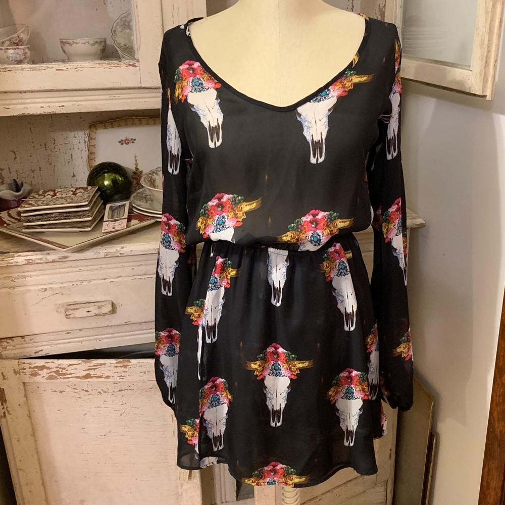 Show Me Your MuMu Rainey Skulls Flowers Sz S